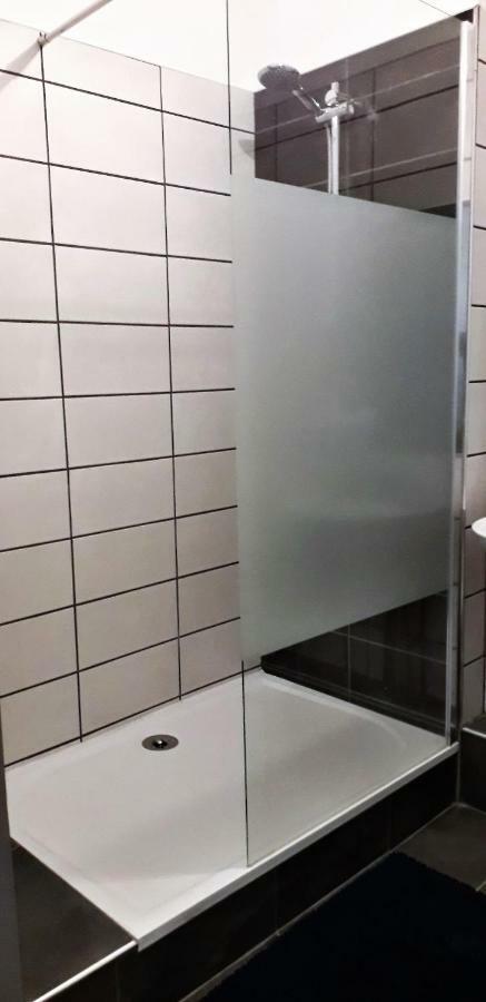 Appart Comme Chez Soi Pusignan Bagian luar foto