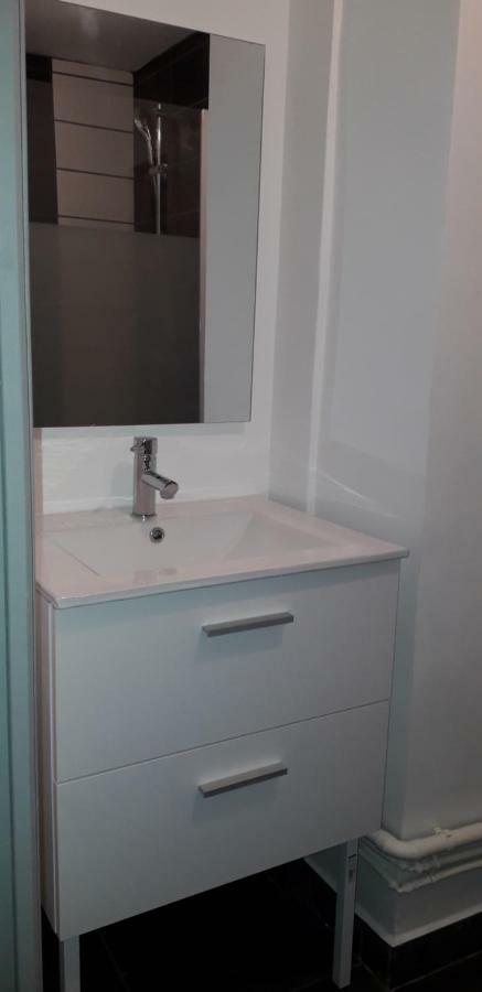 Appart Comme Chez Soi Pusignan Bagian luar foto