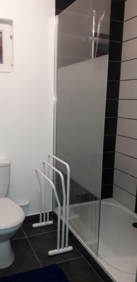 Appart Comme Chez Soi Pusignan Bagian luar foto